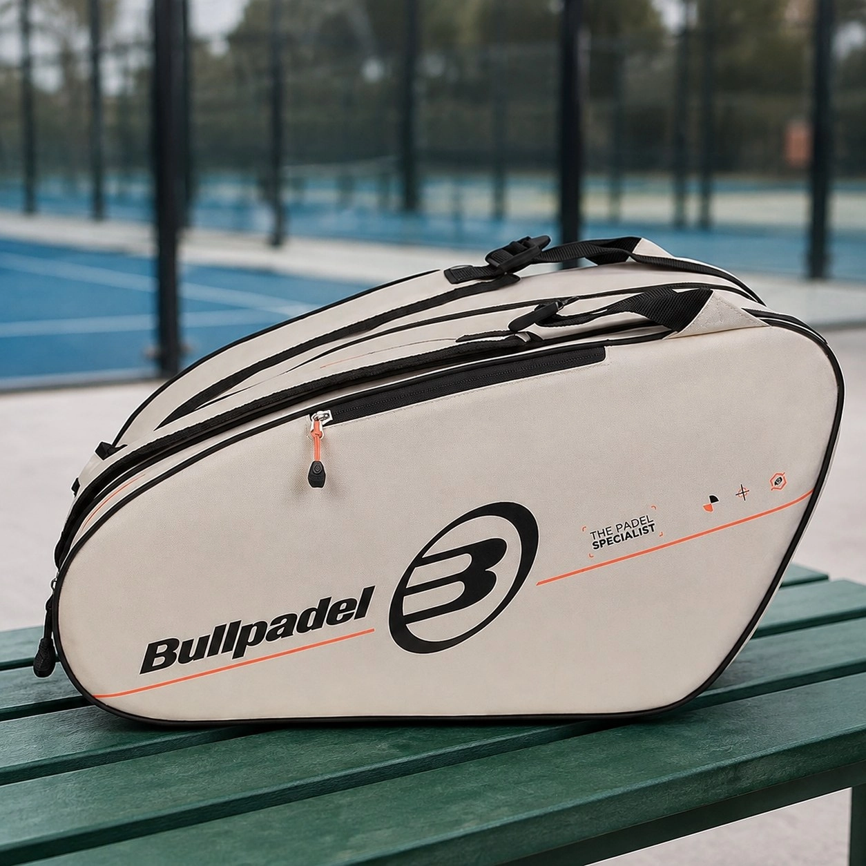 Racket Bag Bullpadel BPP26015 White Tour