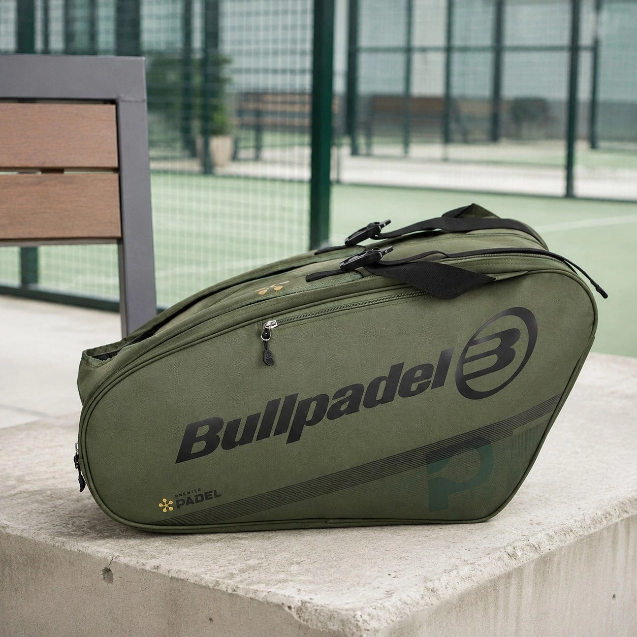 Racket Bag Bullpadel Tour PREMIER kaki 26