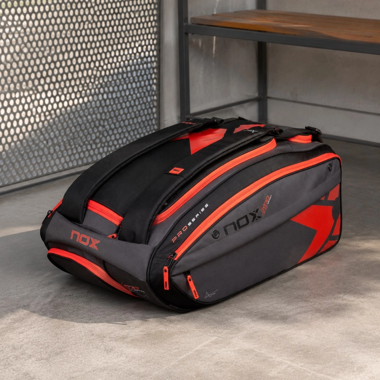 Racket Bag Nox AT10 XXL 24